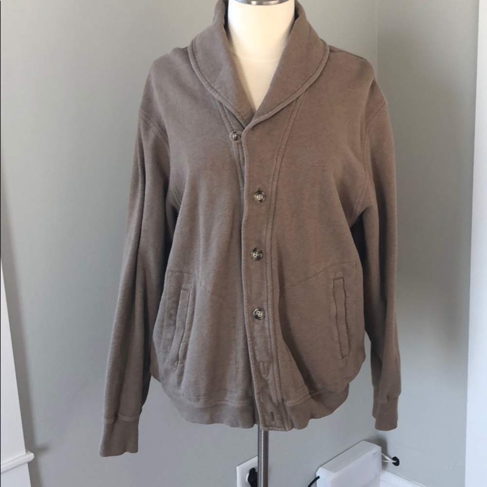 Men’s sweater/cardigan